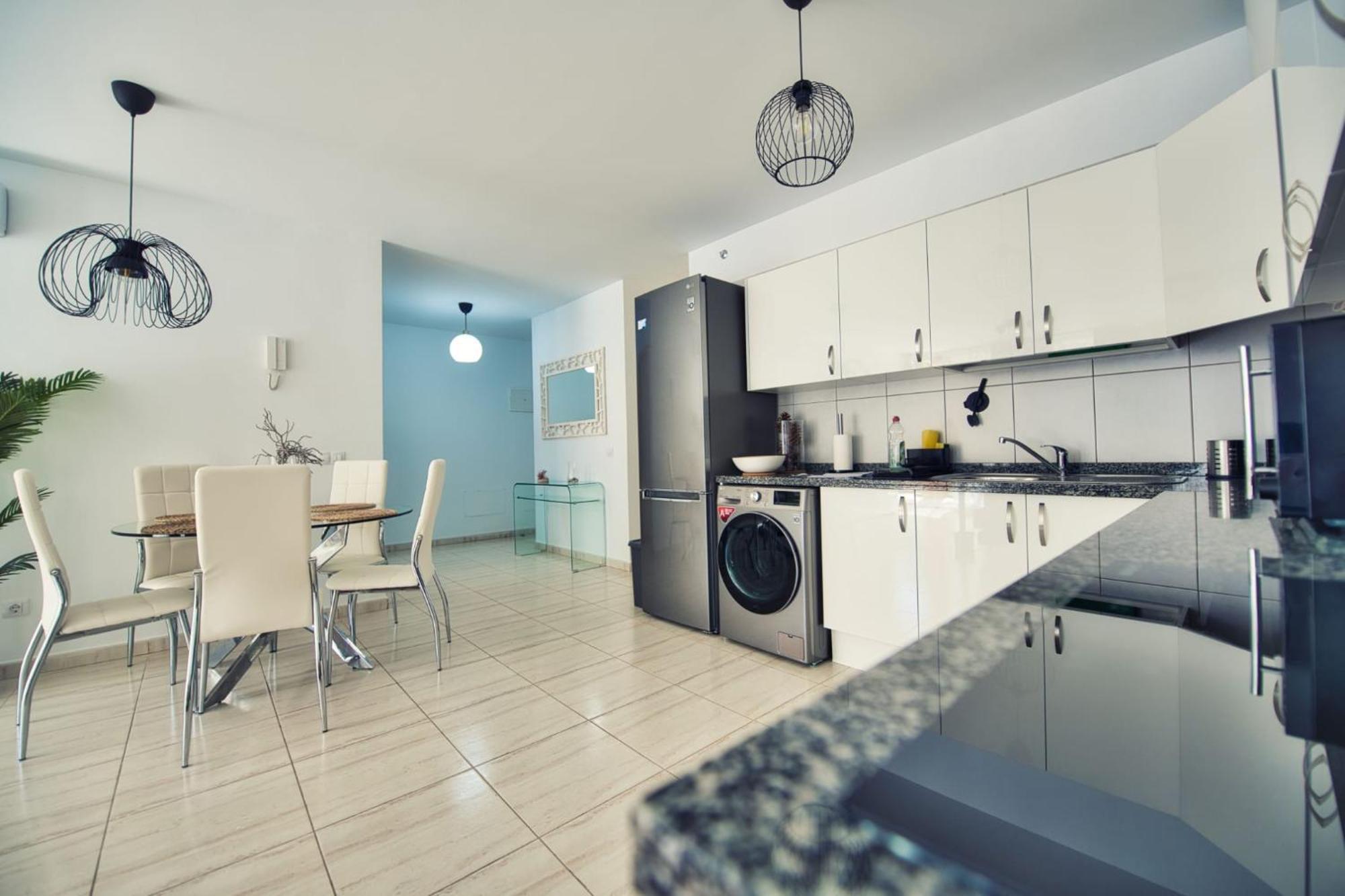 Ocean View Perfect Sunset Apartment, 4 Rooms 137M2, Wifi & Bbq San Miguel de Abona Eksteriør bilde